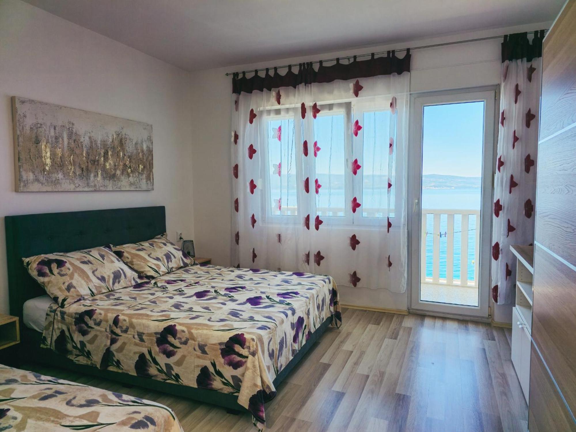 Apartments Neda Omiš Zimmer foto