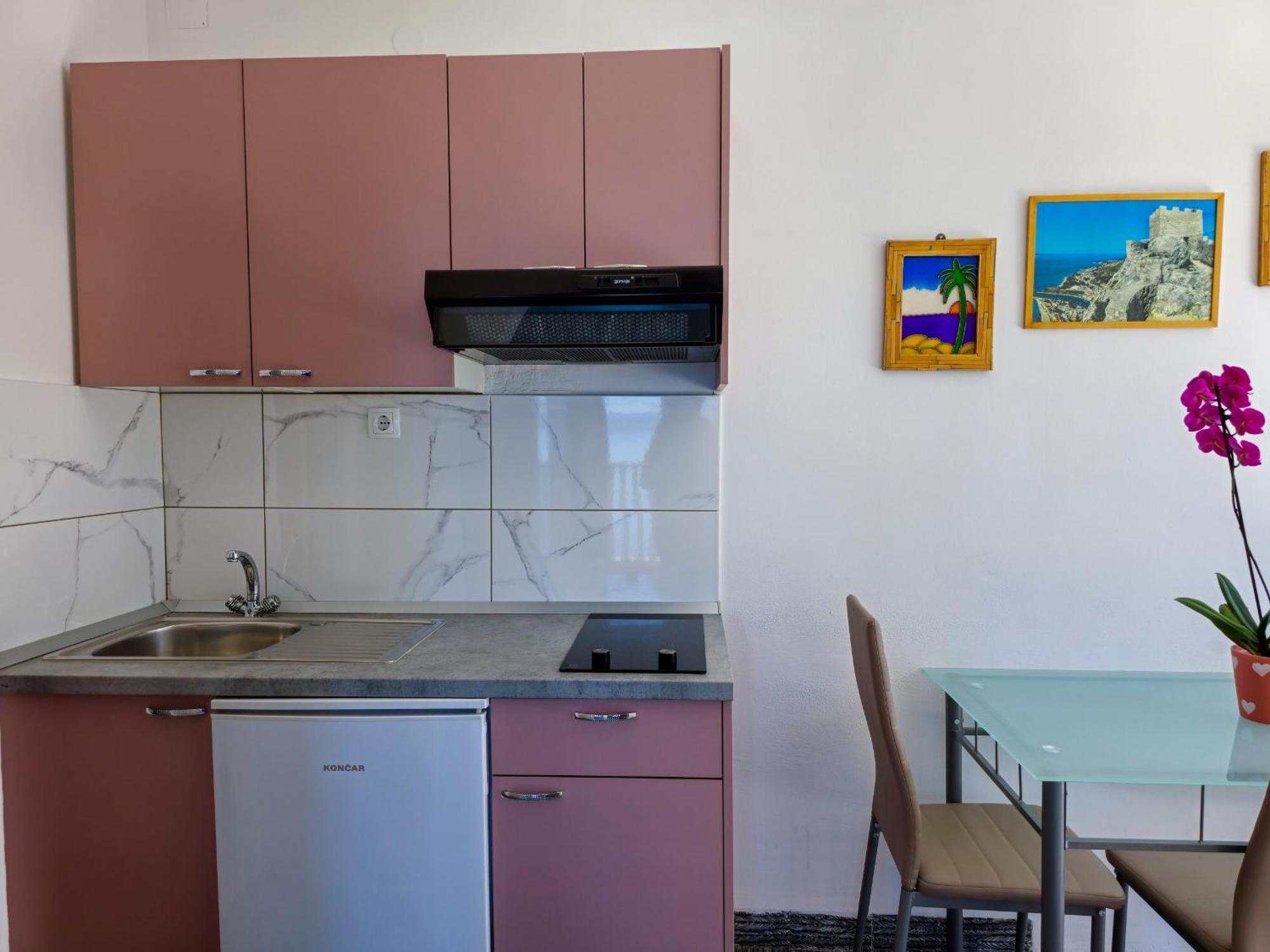 Apartments Neda Omiš Zimmer foto